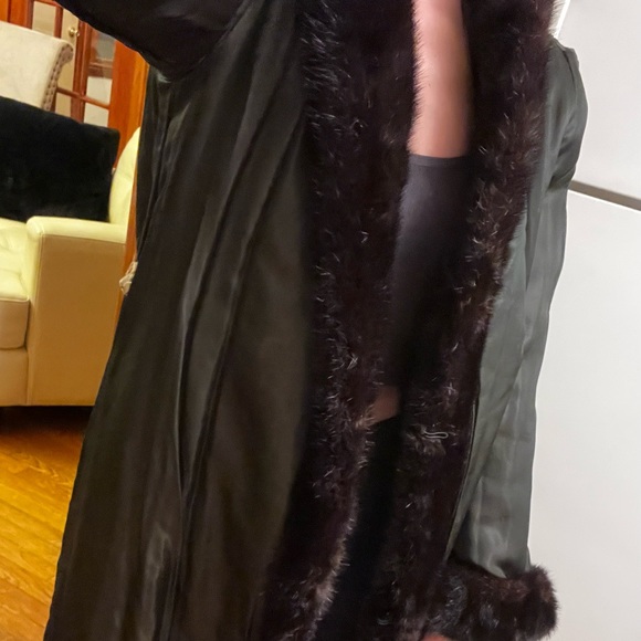 Genuine Rare Black Mink Coat - Picture 6 of 7